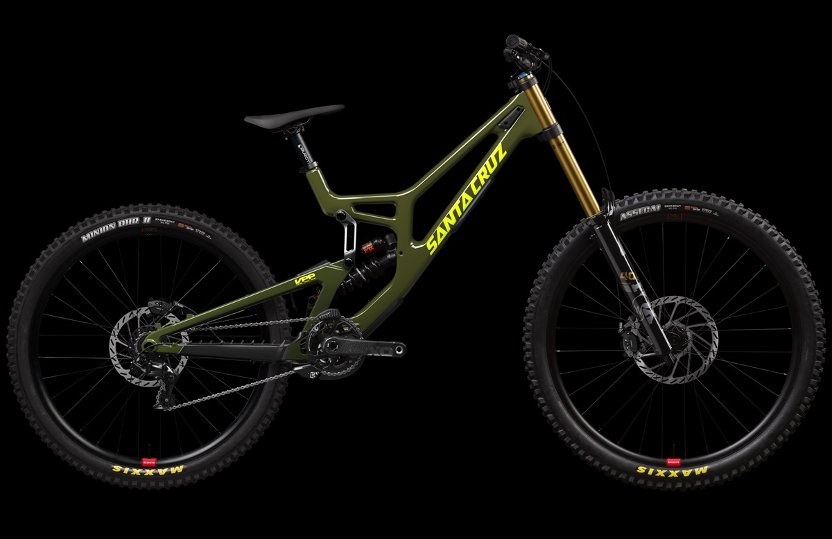 Nuova Santa Cruz V10 DH 2025 foto prezzo peso scheda tecnica tutto quello che devi sapere (realmente)